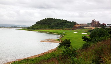 三亚海棠湾海中海高尔夫球场